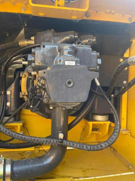 Used komatsu Pc350-8 35T Second Hand JAPAN Original LargeExcavator Mining Construction Excavators Hot Sale PC200 PC220PC240-7-8 - حفارة: صورة 5 Used komatsu Pc350-8 35T Second Hand JAPAN Original LargeExcavator Mining Construction Excavators Hot Sale PC200 PC220PC240-7-8 - حفارة: صورة 5