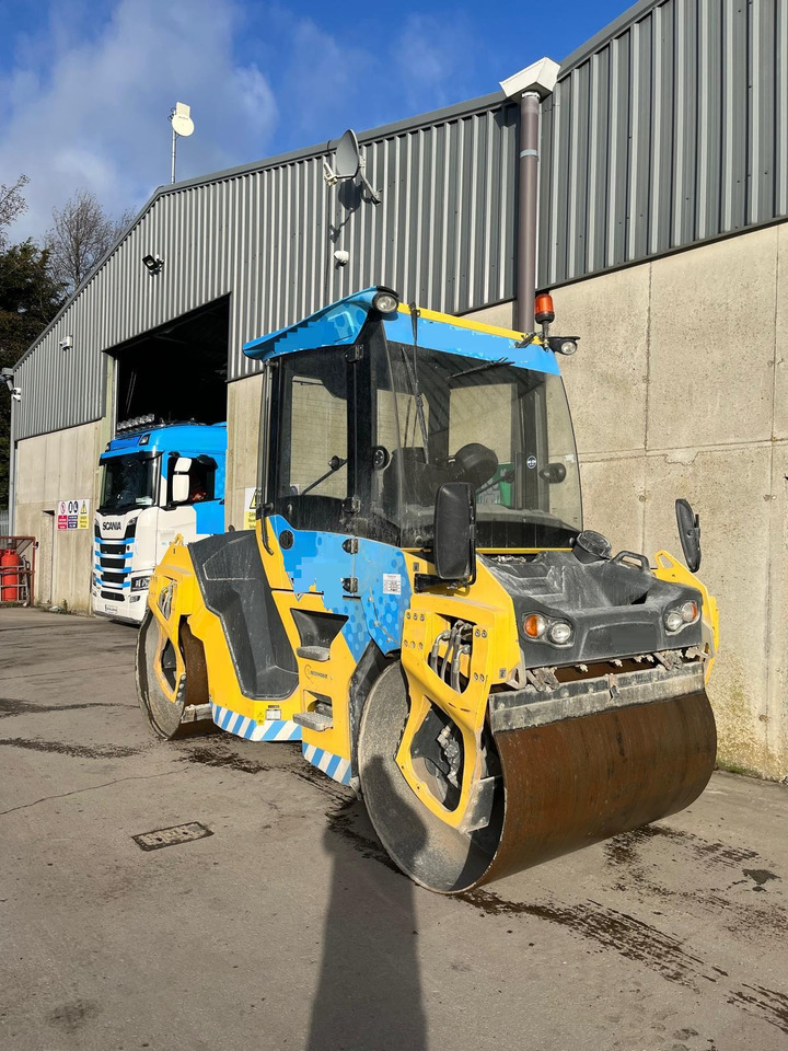 BOMAG BW151AD-5 - مدحلة: صورة 4 BOMAG BW151AD-5 - مدحلة: صورة 4