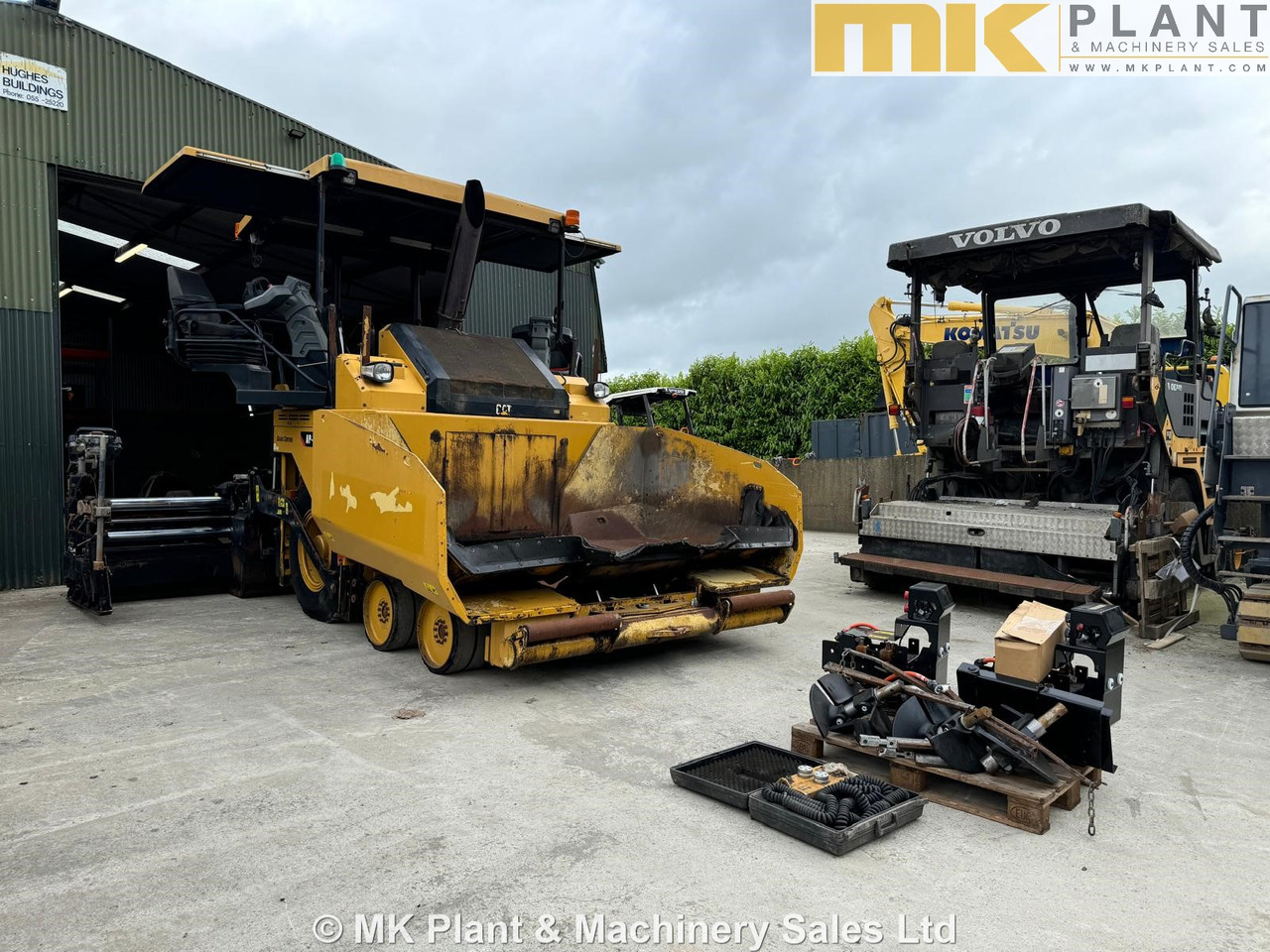 CATERPILLAR AP500F - مدادة الأسفلت: صورة 1 CATERPILLAR AP500F - مدادة الأسفلت: صورة 1