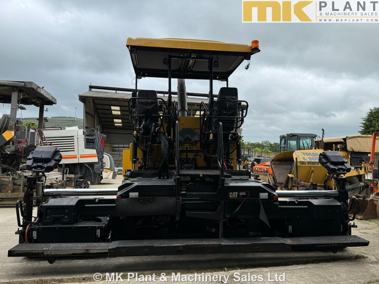 CATERPILLAR AP500F - مدادة الأسفلت: صورة 5 CATERPILLAR AP500F - مدادة الأسفلت: صورة 5