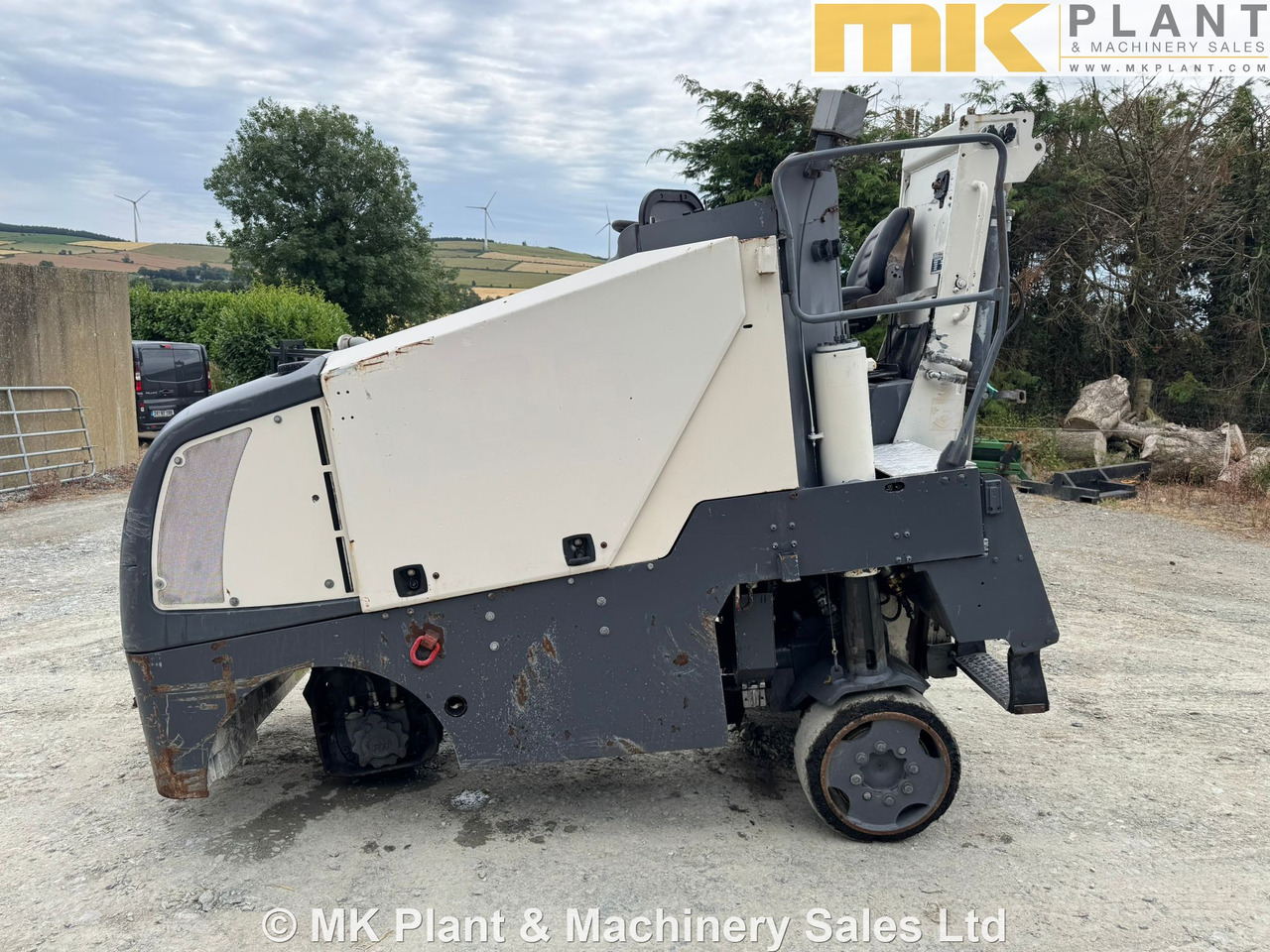 WIRTGEN W50 - قشاطة أسفلت: صورة 1 WIRTGEN W50 - قشاطة أسفلت: صورة 1