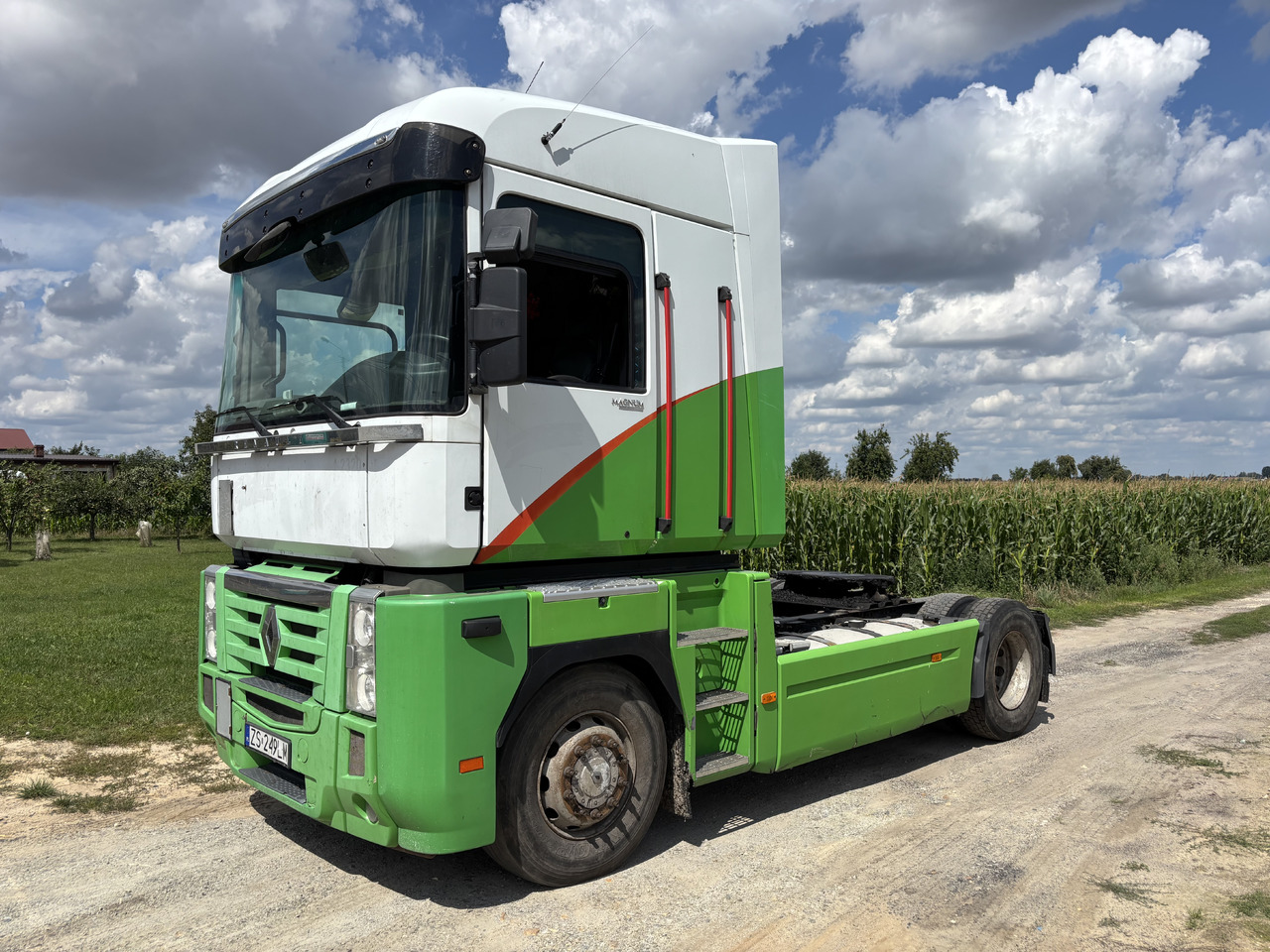 RENAULT Magnum 520DXI - وحدة جر: صورة 1 RENAULT Magnum 520DXI - وحدة جر: صورة 1