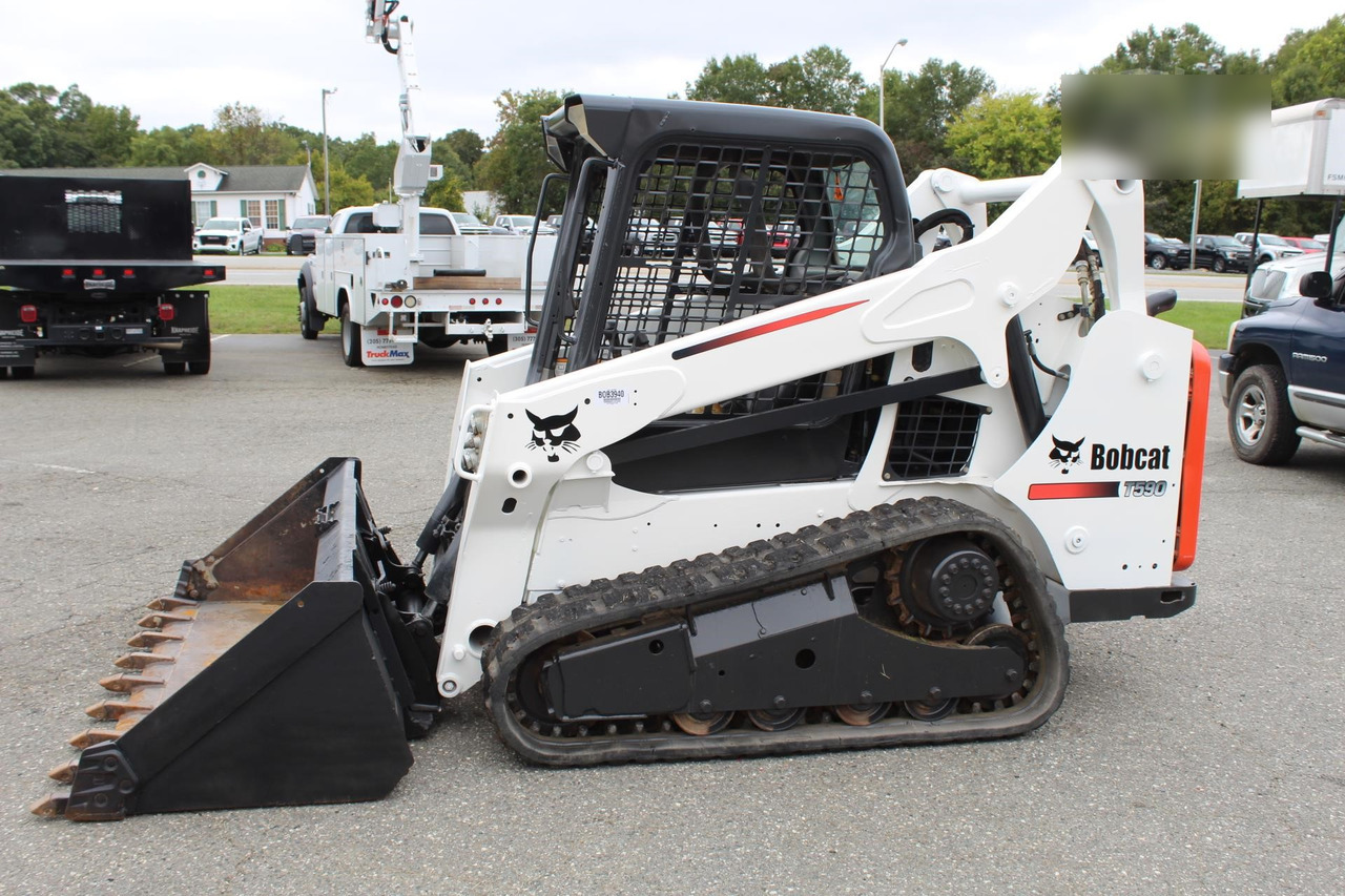 BOBCAT T590 - شيول صغير: صورة 2 BOBCAT T590 - شيول صغير: صورة 2