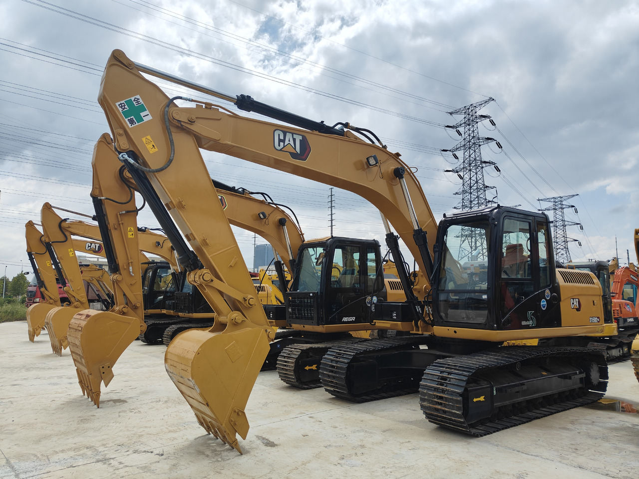 CATERPILLAR 315D2 - حفارة مُصَّغرة: صورة 2 CATERPILLAR 315D2 - حفارة مُصَّغرة: صورة 2
