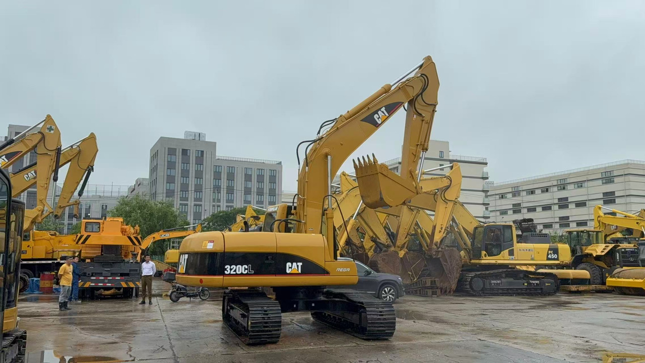 CATERPILLAR 320C - حفار زحاف: صورة 1 CATERPILLAR 320C - حفار زحاف: صورة 1