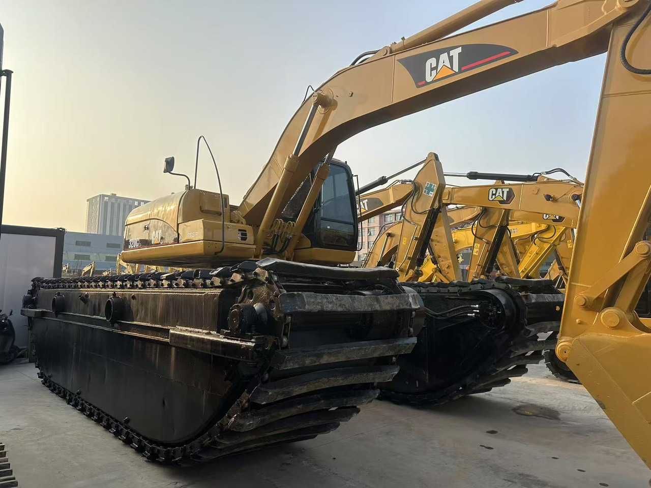 CATERPILLAR 320C - حفارة أفقية: صورة 3 CATERPILLAR 320C - حفارة أفقية: صورة 3
