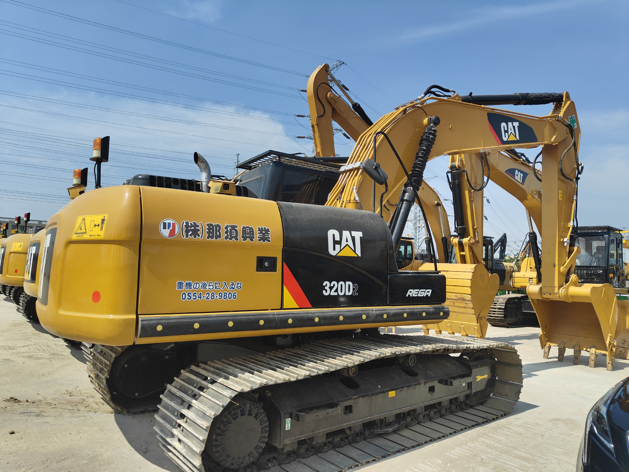 CATERPILLAR 320D2 - حفار زحاف: صورة 2 CATERPILLAR 320D2 - حفار زحاف: صورة 2