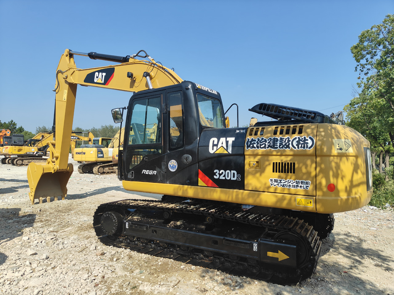 CATERPILLAR 320D - حفار زحاف: صورة 2 CATERPILLAR 320D - حفار زحاف: صورة 2