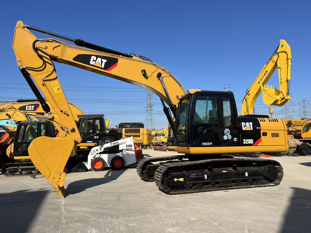 CATERPILLAR 320D - حفار زحاف: صورة 4 CATERPILLAR 320D - حفار زحاف: صورة 4