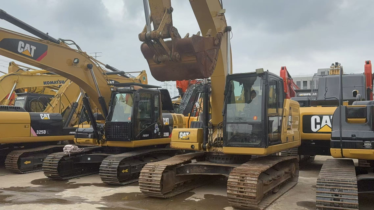 CATERPILLAR 320GC - حفار زحاف: صورة 3 CATERPILLAR 320GC - حفار زحاف: صورة 3