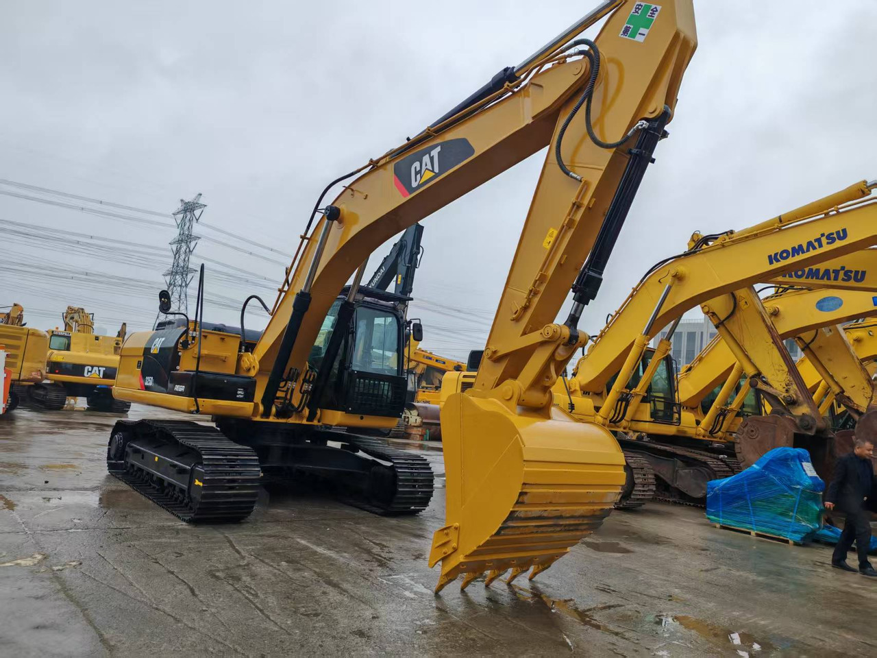 CATERPILLAR 325D - حفار زحاف: صورة 2 CATERPILLAR 325D - حفار زحاف: صورة 2