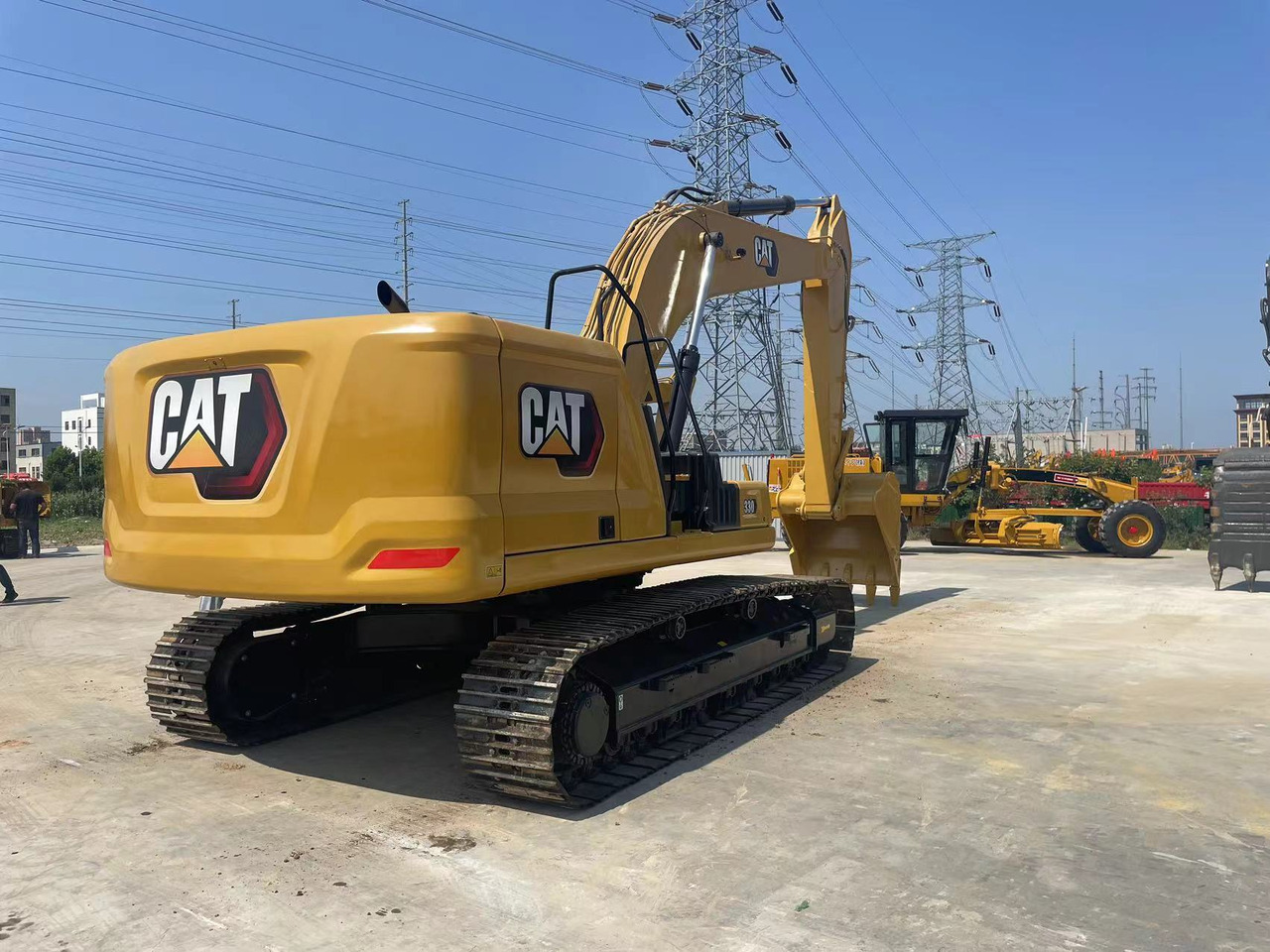 CATERPILLAR 330GC - حفار زحاف: صورة 5 CATERPILLAR 330GC - حفار زحاف: صورة 5