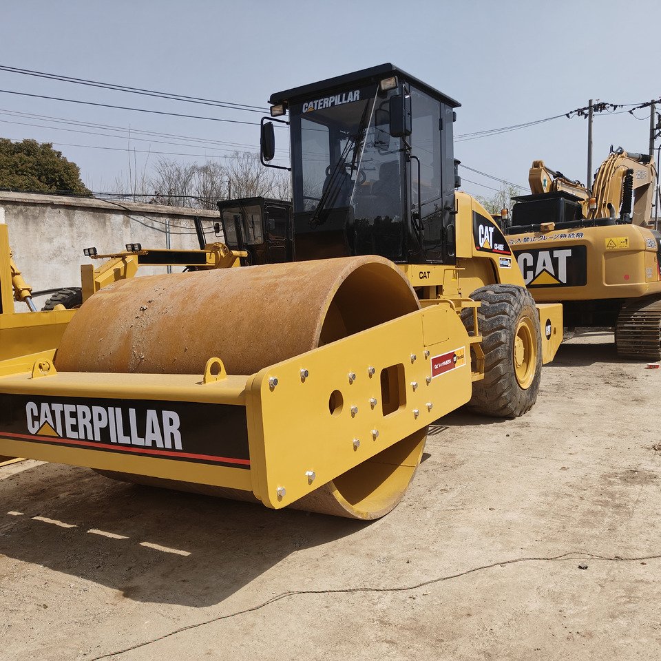CATERPILLAR 683E - مدحلة اسفلت: صورة 2 CATERPILLAR 683E - مدحلة اسفلت: صورة 2