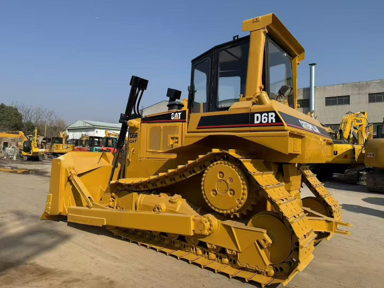 CATERPILLAR D6R - جرافة: صورة 2 CATERPILLAR D6R - جرافة: صورة 2