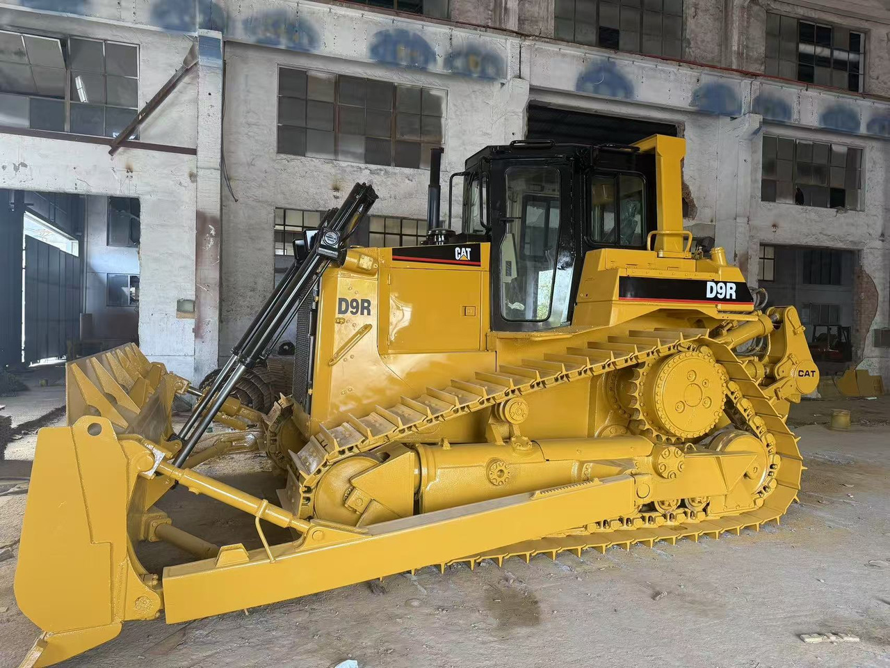 CATERPILLAR D9R - جرافة: صورة 3 CATERPILLAR D9R - جرافة: صورة 3