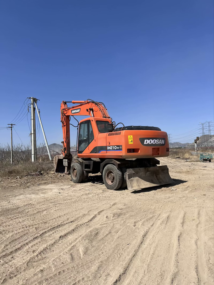DOOSAN DH210W-7 - حفارة دولاب: صورة 5 DOOSAN DH210W-7 - حفارة دولاب: صورة 5