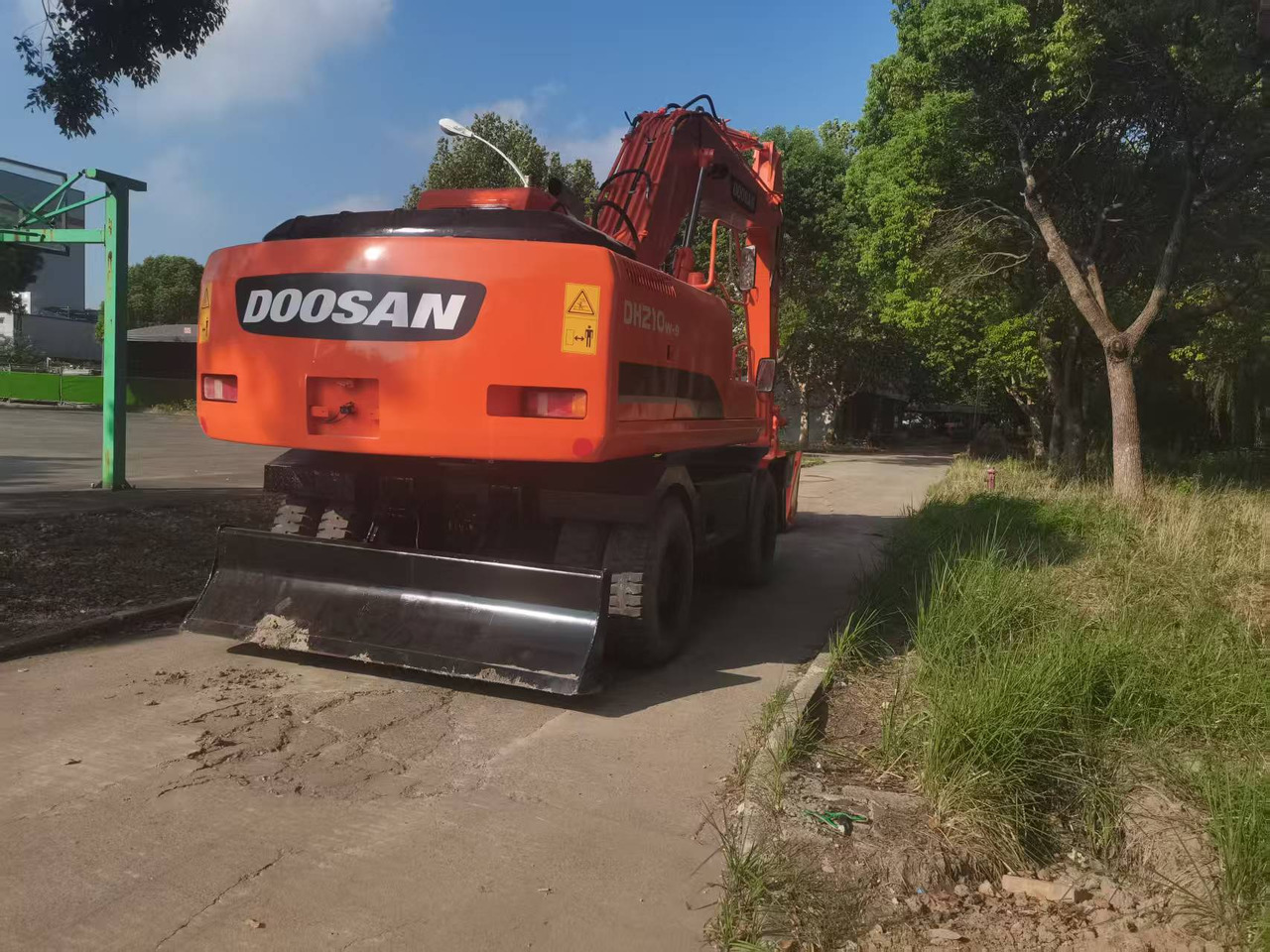 DOOSAN DH210W-9C - حفارة دولاب: صورة 5 DOOSAN DH210W-9C - حفارة دولاب: صورة 5