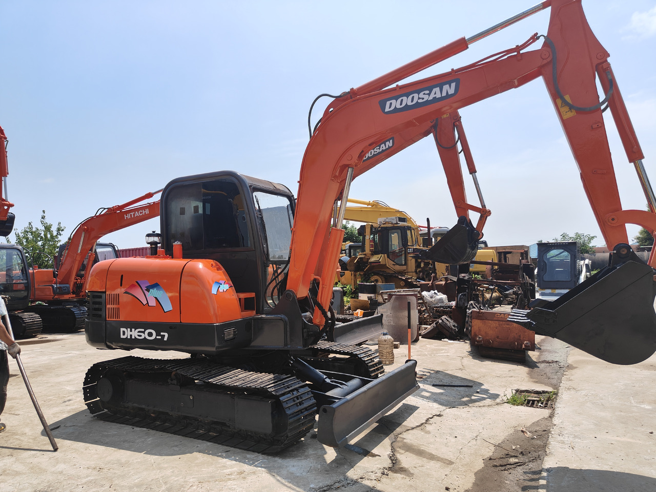 DOOSAN DH60-7 - حفار زحاف: صورة 1 DOOSAN DH60-7 - حفار زحاف: صورة 1