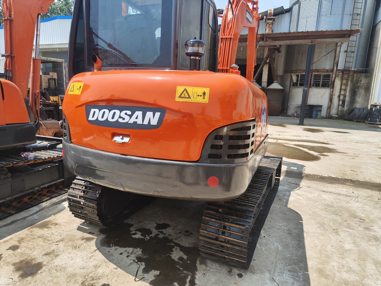 DOOSAN DH60-7 - حفار زحاف: صورة 3 DOOSAN DH60-7 - حفار زحاف: صورة 3