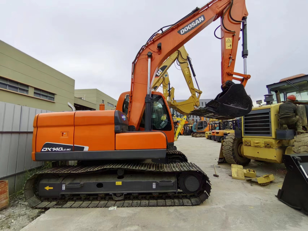DOOSAN DX140-9C - حفار زحاف: صورة 1 DOOSAN DX140-9C - حفار زحاف: صورة 1