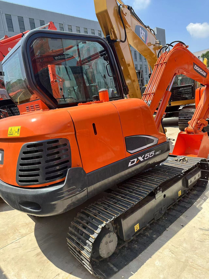 DOOSAN DX55-9C - حفار زحاف: صورة 2 DOOSAN DX55-9C - حفار زحاف: صورة 2
