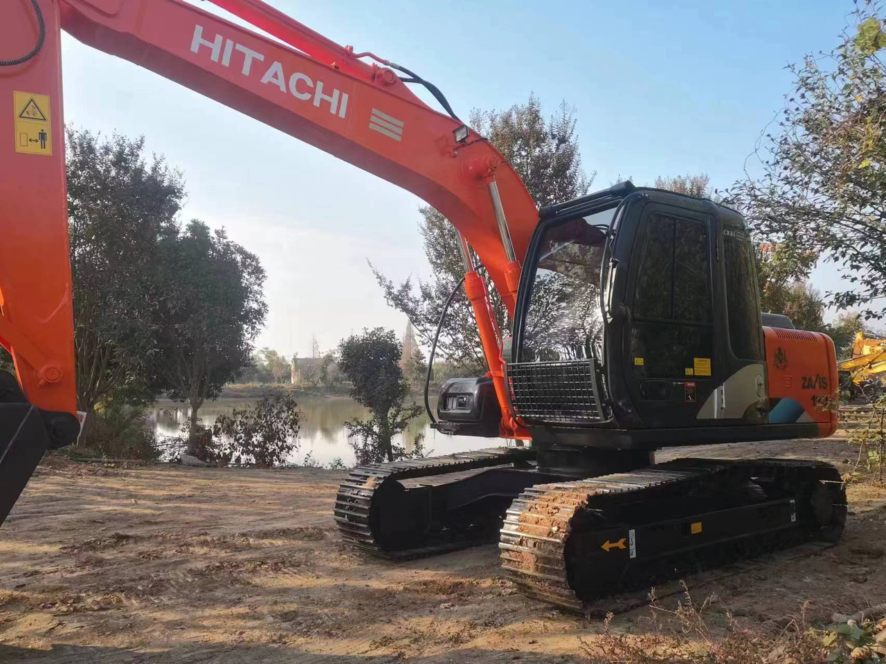 HITACHI ZX120 - حفار زحاف: صورة 2 HITACHI ZX120 - حفار زحاف: صورة 2