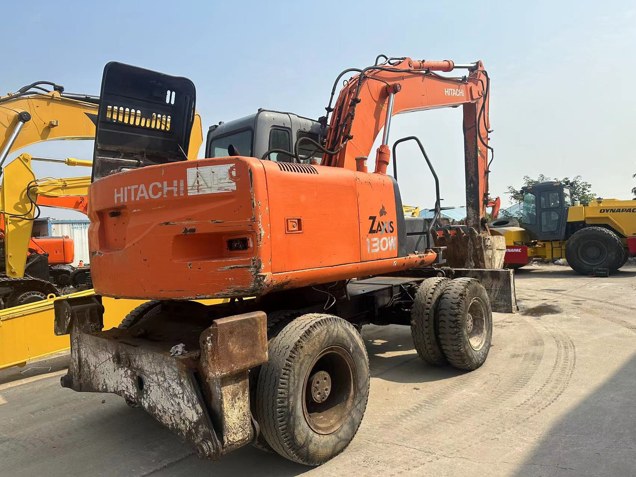HITACHI ZX130 - حفارة دولاب: صورة 2 HITACHI ZX130 - حفارة دولاب: صورة 2