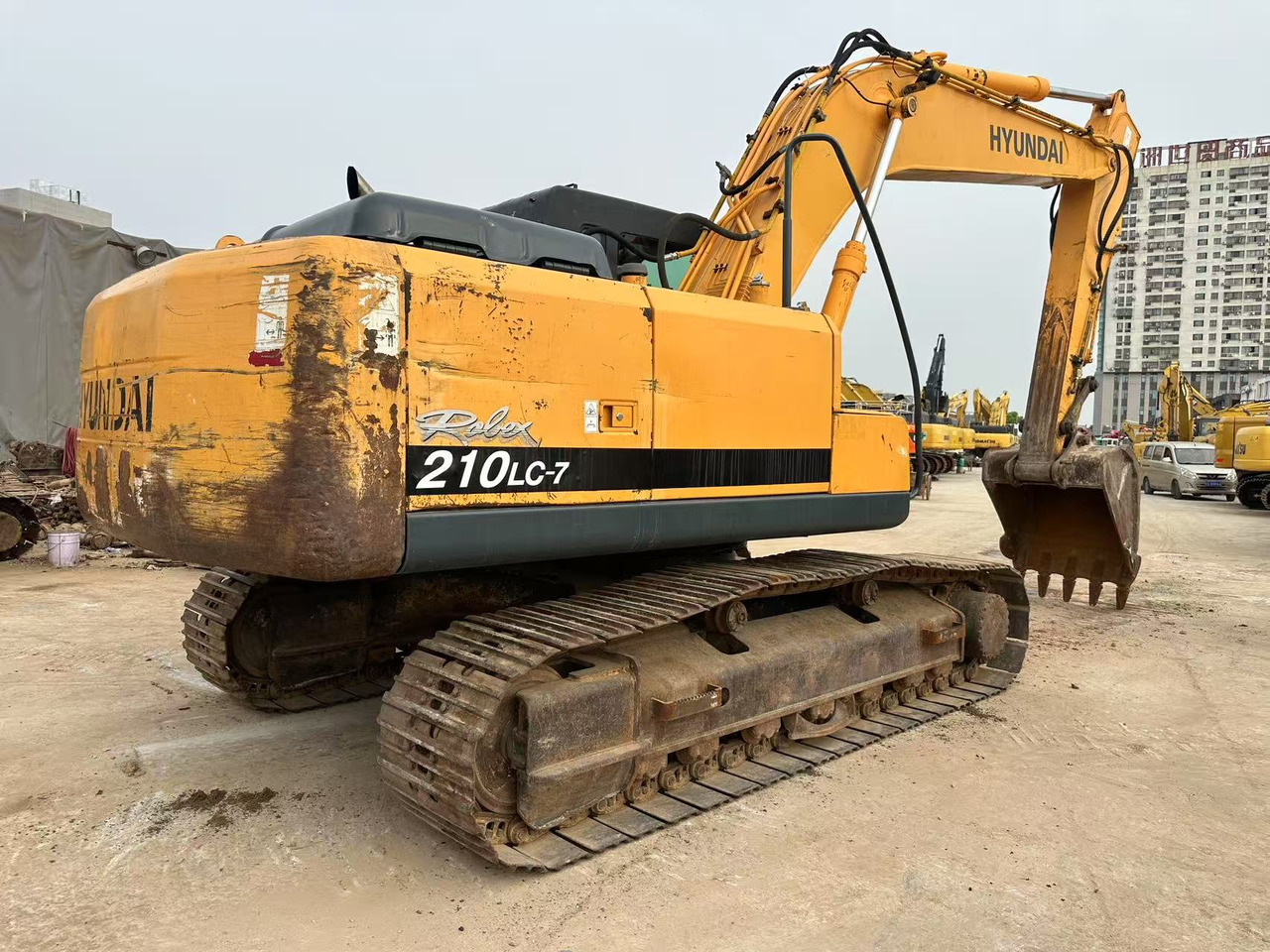 HYUNDAI R210LC-7 - حفار زحاف: صورة 3 HYUNDAI R210LC-7 - حفار زحاف: صورة 3