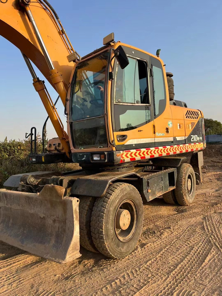 HYUNDAI R210W-9 - حفارة دولاب: صورة 5 HYUNDAI R210W-9 - حفارة دولاب: صورة 5