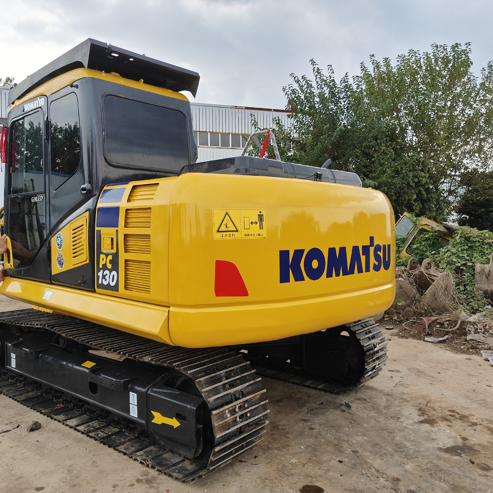 KOMATSU PC130-7 - حفار زحاف: صورة 2 KOMATSU PC130-7 - حفار زحاف: صورة 2