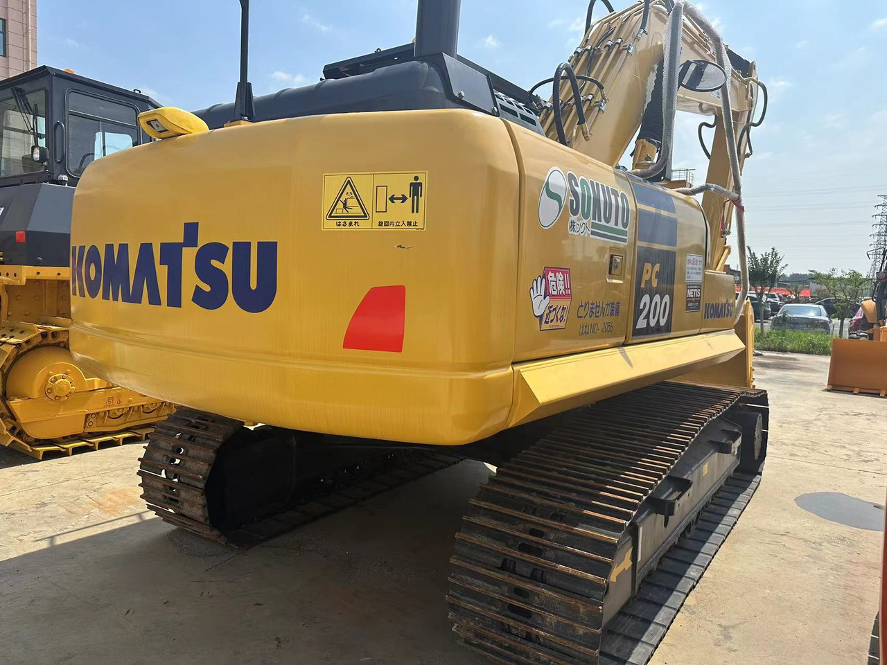 KOMATSU PC200-8N1 - حفار زحاف: صورة 4 KOMATSU PC200-8N1 - حفار زحاف: صورة 4