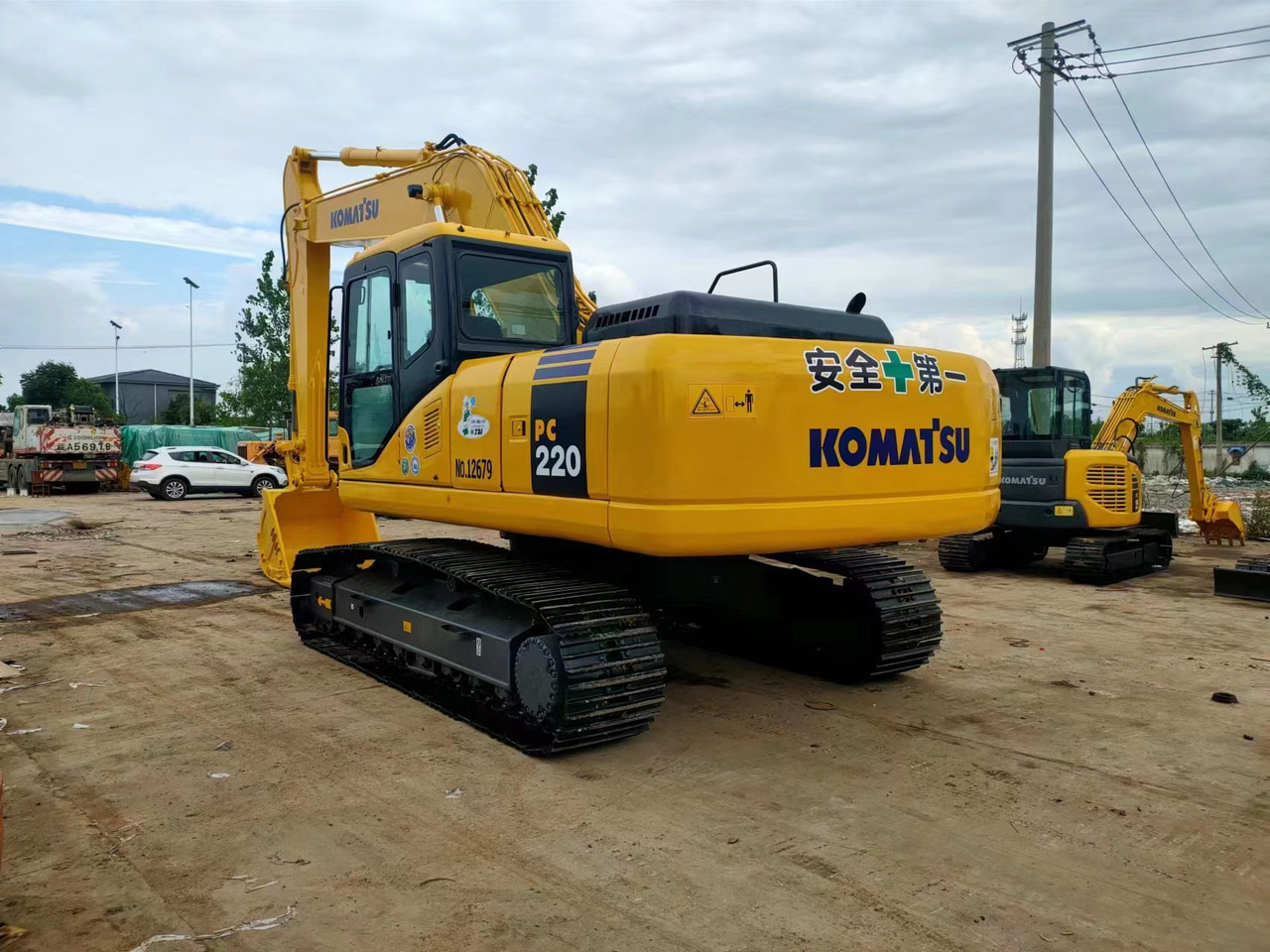KOMATSU PC220-7 - حفار زحاف: صورة 2 KOMATSU PC220-7 - حفار زحاف: صورة 2