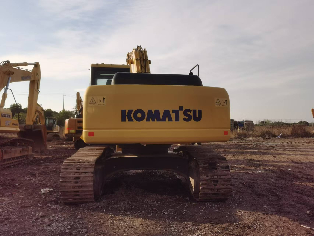 KOMATSU PC300-7 - حفار زحاف: صورة 3 KOMATSU PC300-7 - حفار زحاف: صورة 3