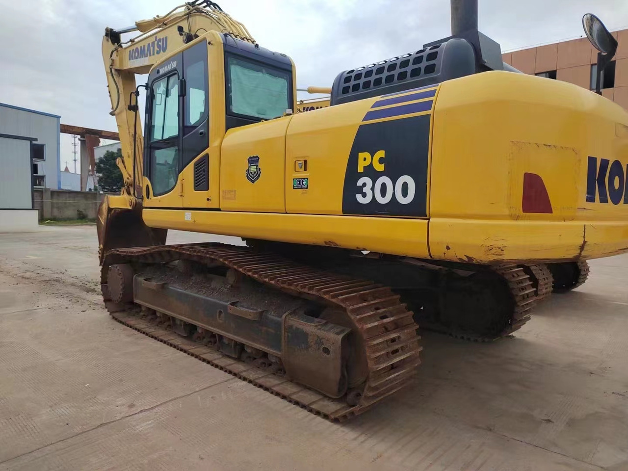 KOMATSU PC300-8 - حفار زحاف: صورة 2 KOMATSU PC300-8 - حفار زحاف: صورة 2