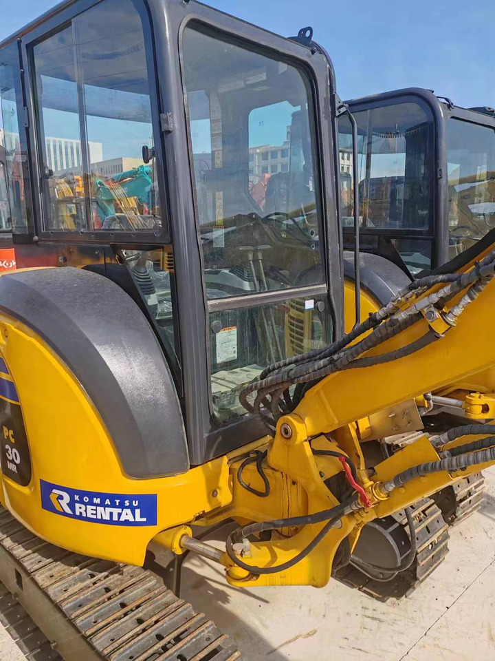 KOMATSU PC30 - حفار زحاف: صورة 4 KOMATSU PC30 - حفار زحاف: صورة 4