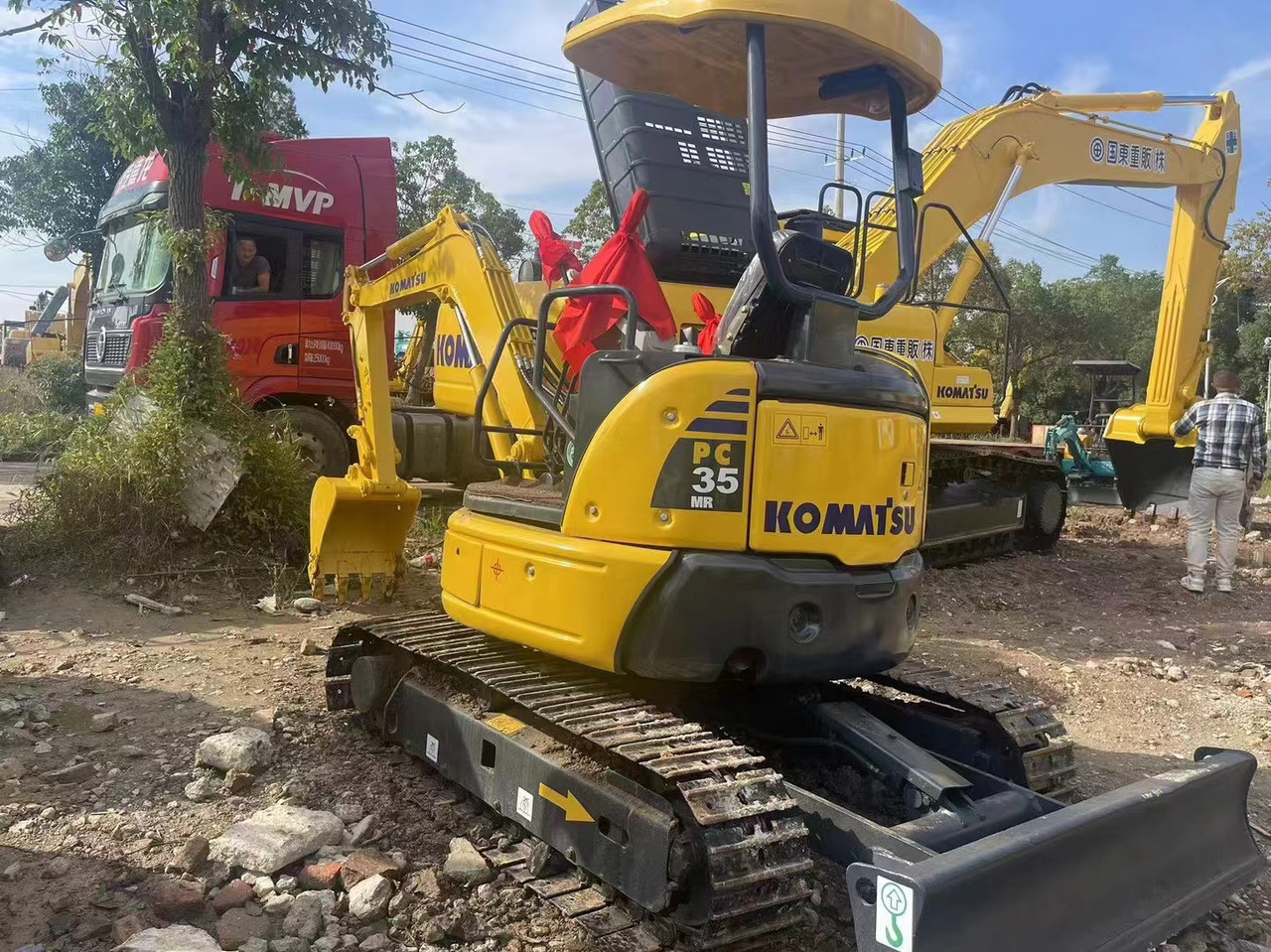 KOMATSU PC35 - حفار زحاف: صورة 4 KOMATSU PC35 - حفار زحاف: صورة 4