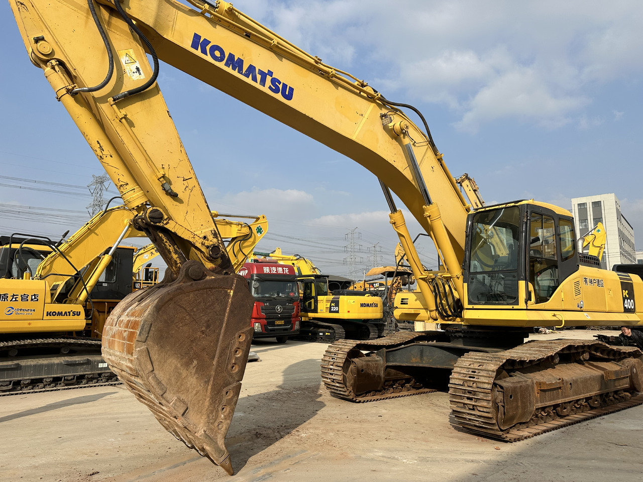 KOMATSU PC400-7 - حفار زحاف: صورة 1 KOMATSU PC400-7 - حفار زحاف: صورة 1