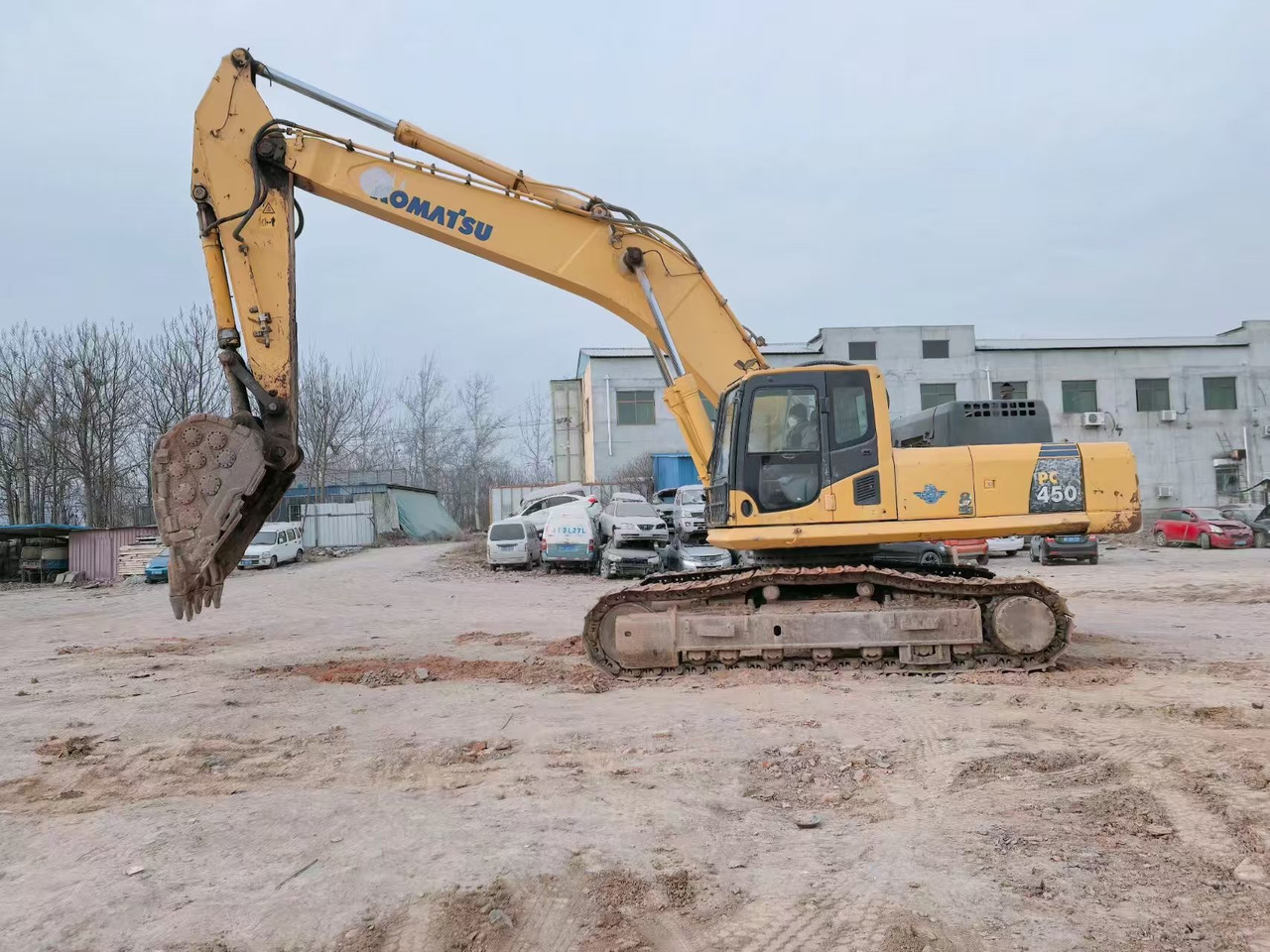 KOMATSU PC450-8 - حفار زحاف: صورة 5 KOMATSU PC450-8 - حفار زحاف: صورة 5