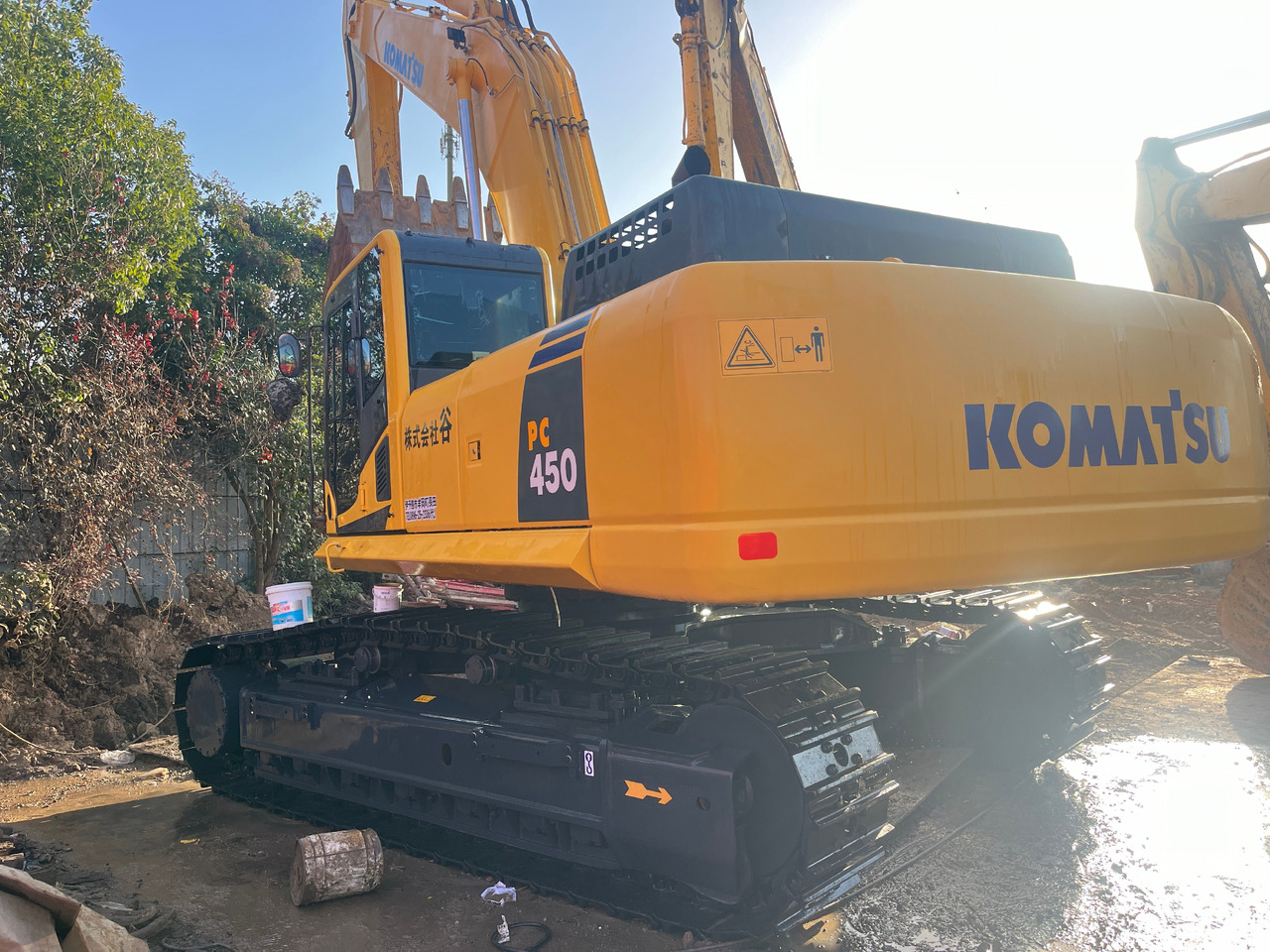 KOMATSU PC450-8 - حفار زحاف: صورة 5 KOMATSU PC450-8 - حفار زحاف: صورة 5