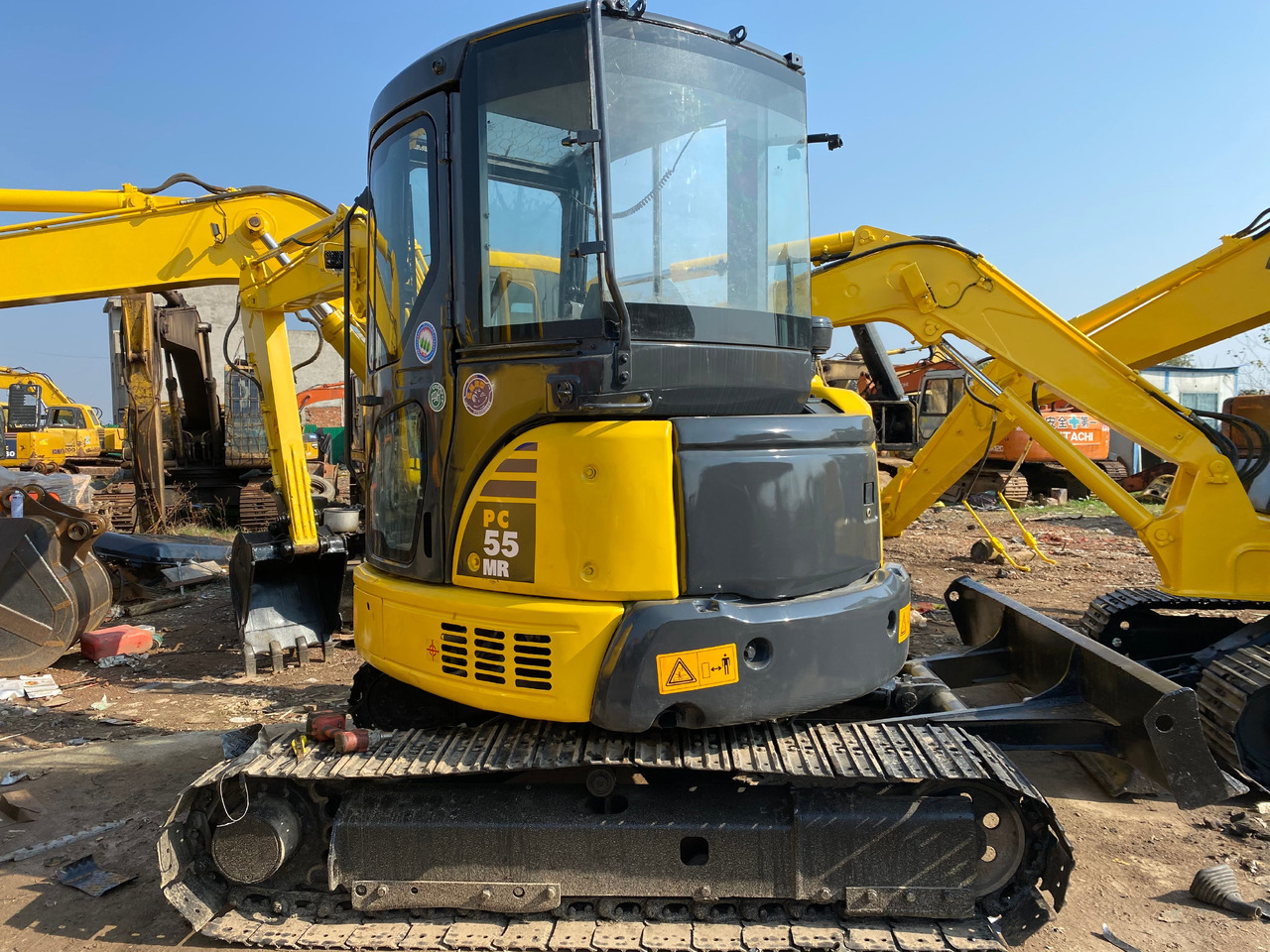 KOMATSU PC55MR - حفار زحاف: صورة 1 KOMATSU PC55MR - حفار زحاف: صورة 1