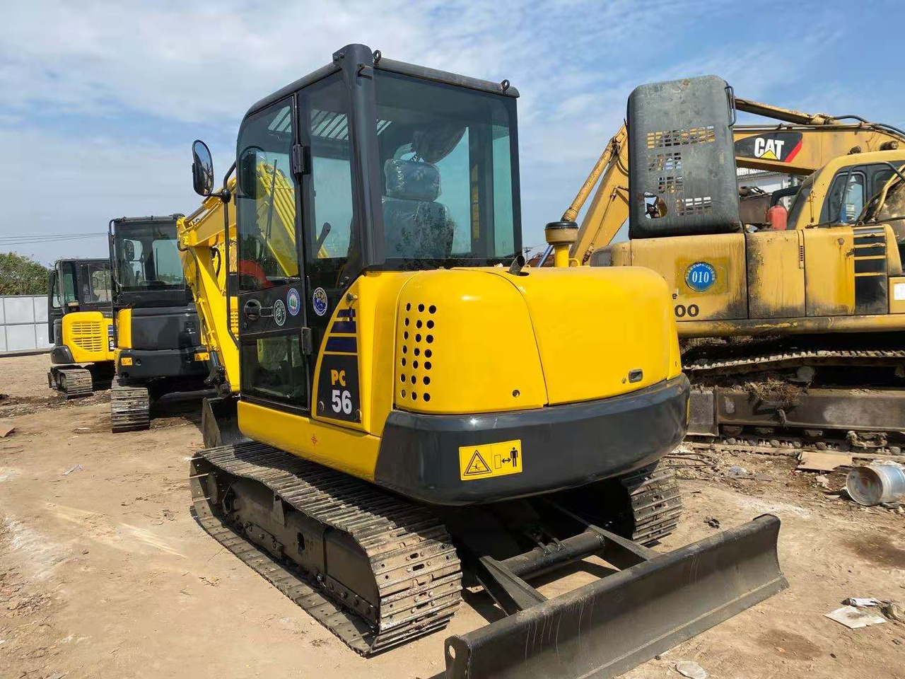 KOMATSU PC56 - حفار زحاف: صورة 3 KOMATSU PC56 - حفار زحاف: صورة 3