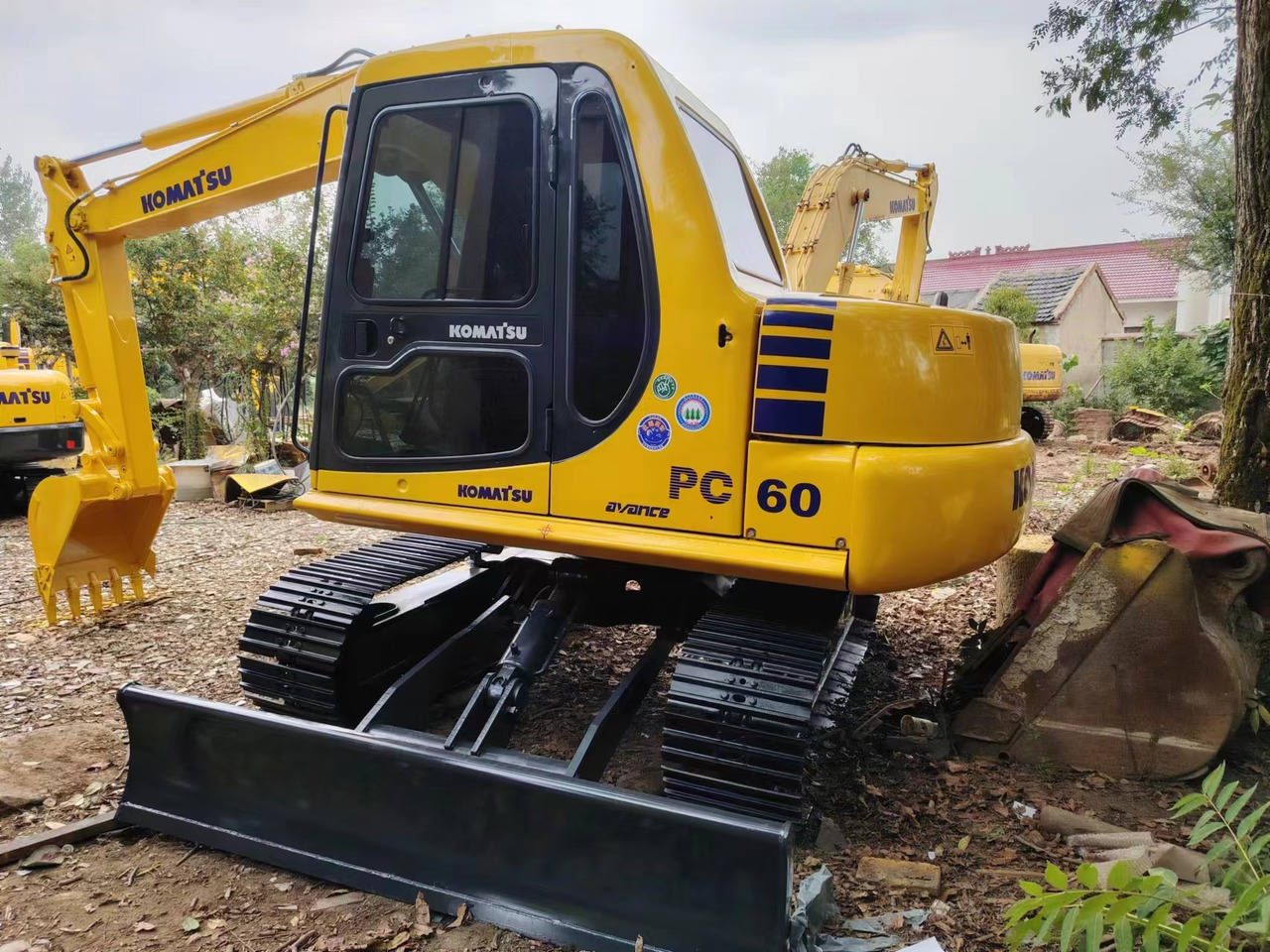 KOMATSU PC60-7 - حفار زحاف: صورة 2 KOMATSU PC60-7 - حفار زحاف: صورة 2