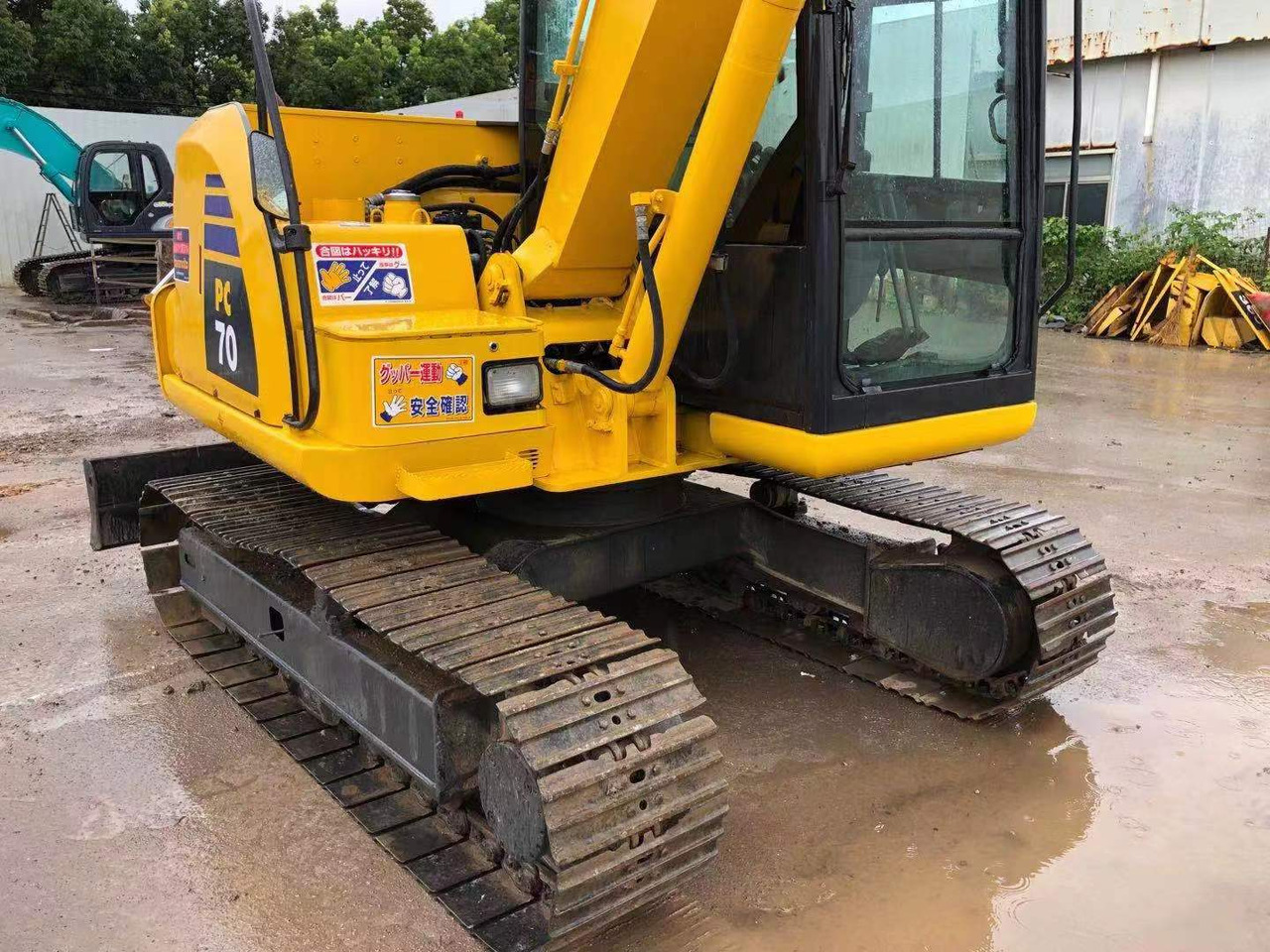 KOMATSU PC70-8 - حفار زحاف: صورة 4 KOMATSU PC70-8 - حفار زحاف: صورة 4
