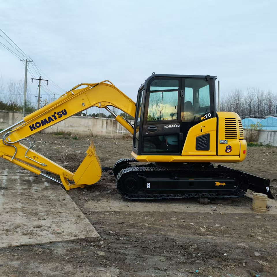 KOMATSU PC70-8 - حفار زحاف: صورة 1 KOMATSU PC70-8 - حفار زحاف: صورة 1