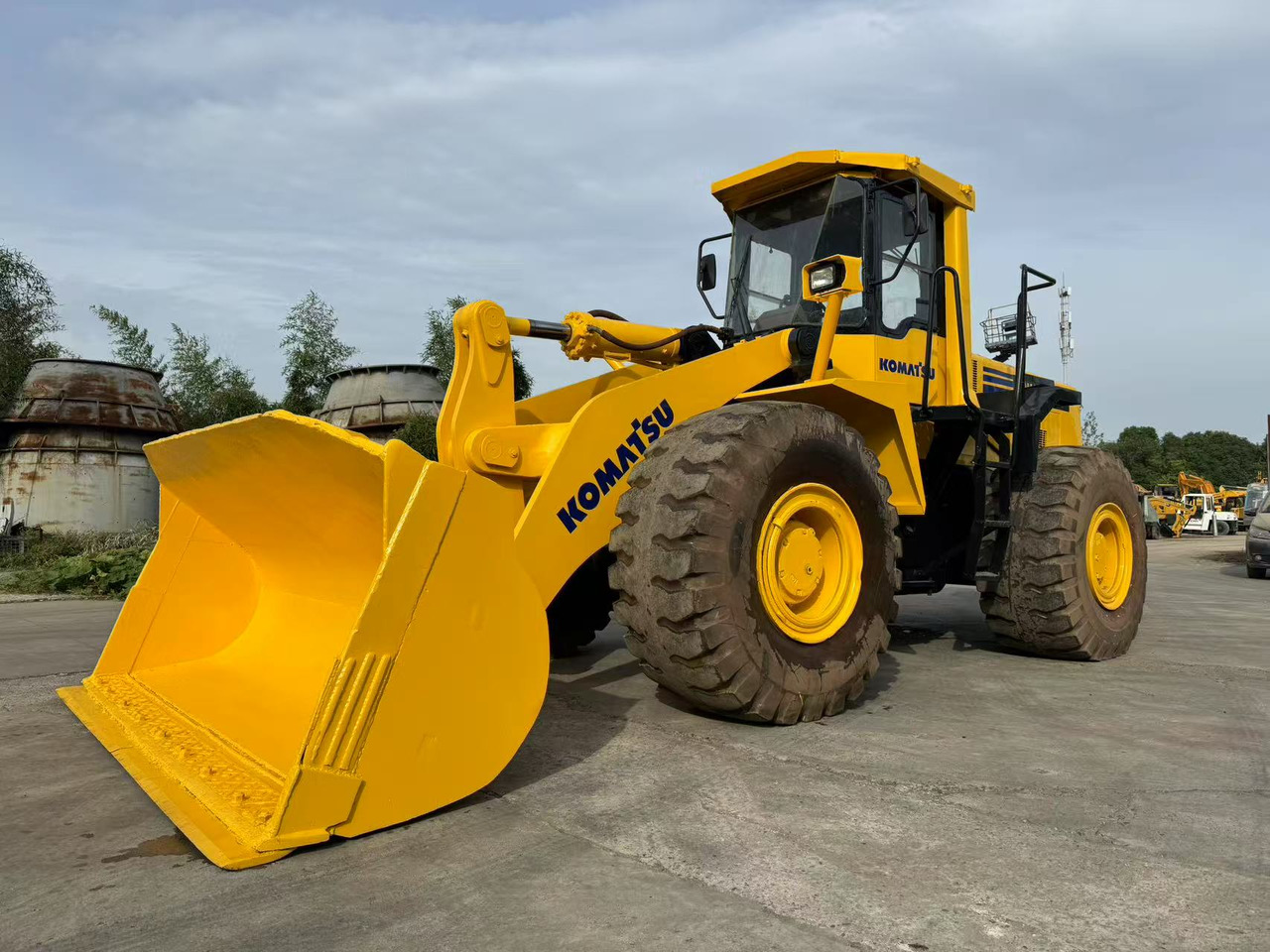 KOMATSU WA470-3 - اللودر بعجل: صورة 4 KOMATSU WA470-3 - اللودر بعجل: صورة 4