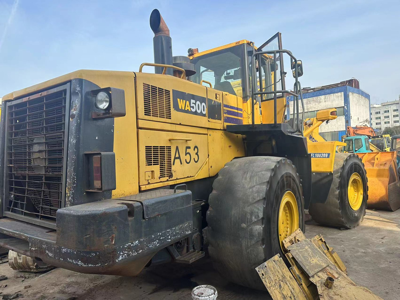 KOMATSU WA500-3 - اللودر بعجل: صورة 1 KOMATSU WA500-3 - اللودر بعجل: صورة 1