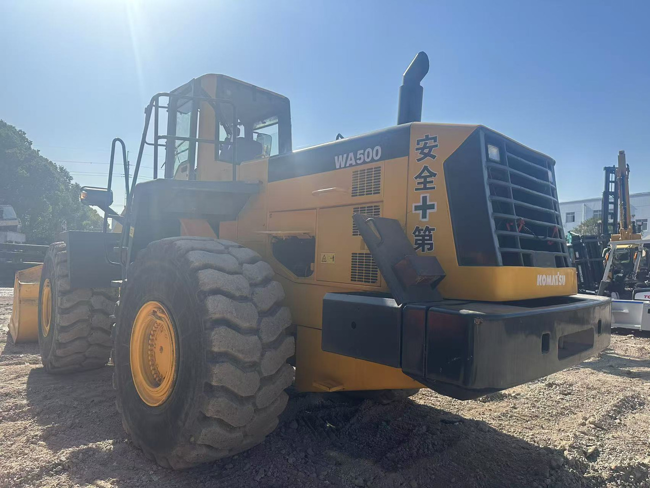 KOMATSU WA500-3 - اللودر بعجل: صورة 2 KOMATSU WA500-3 - اللودر بعجل: صورة 2