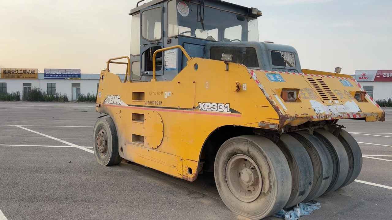XCMG XP301 - مدحلة اسفلت: صورة 3 XCMG XP301 - مدحلة اسفلت: صورة 3
