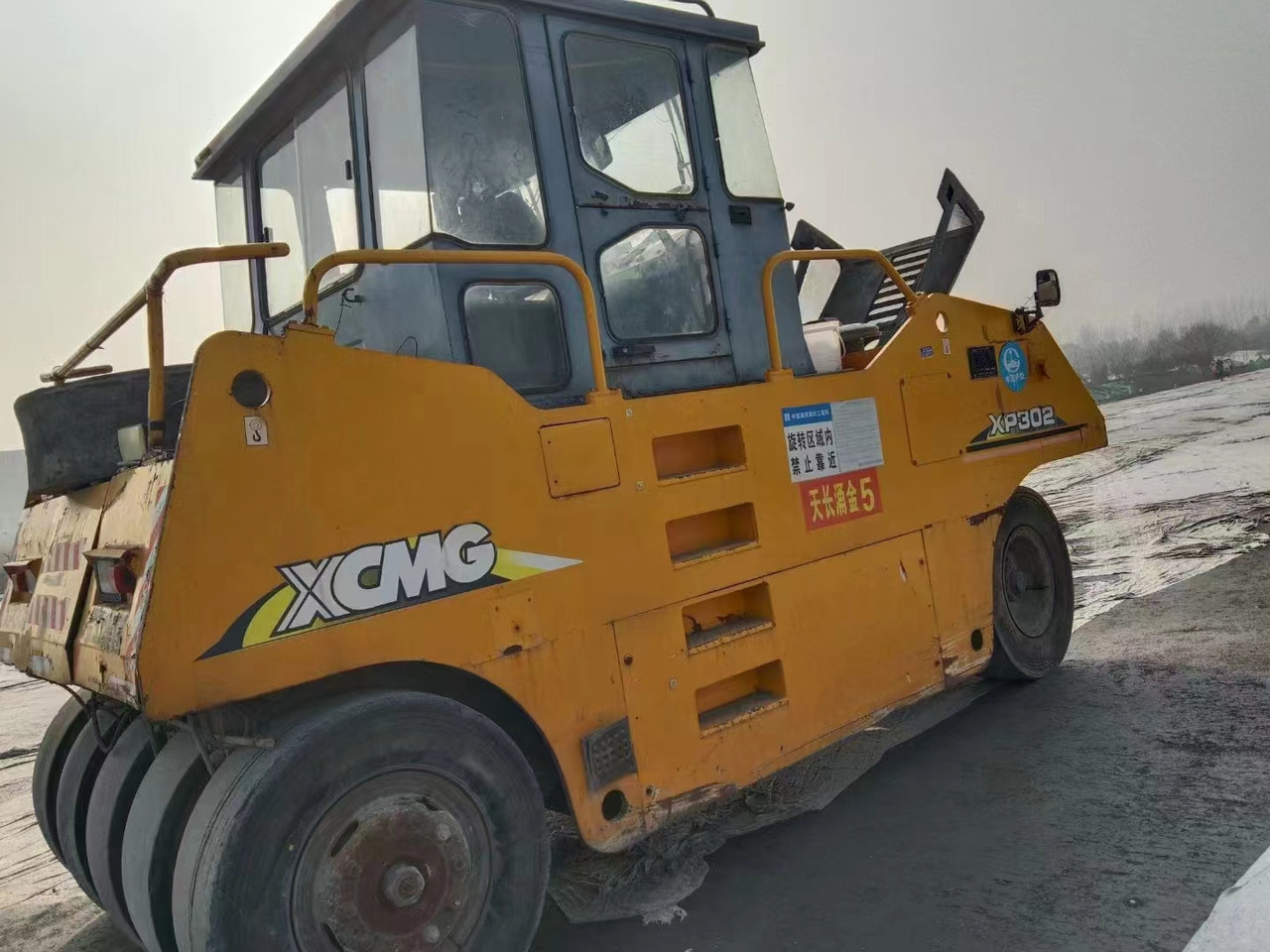 XCMG XP302 - مدحلة اسفلت: صورة 1 XCMG XP302 - مدحلة اسفلت: صورة 1