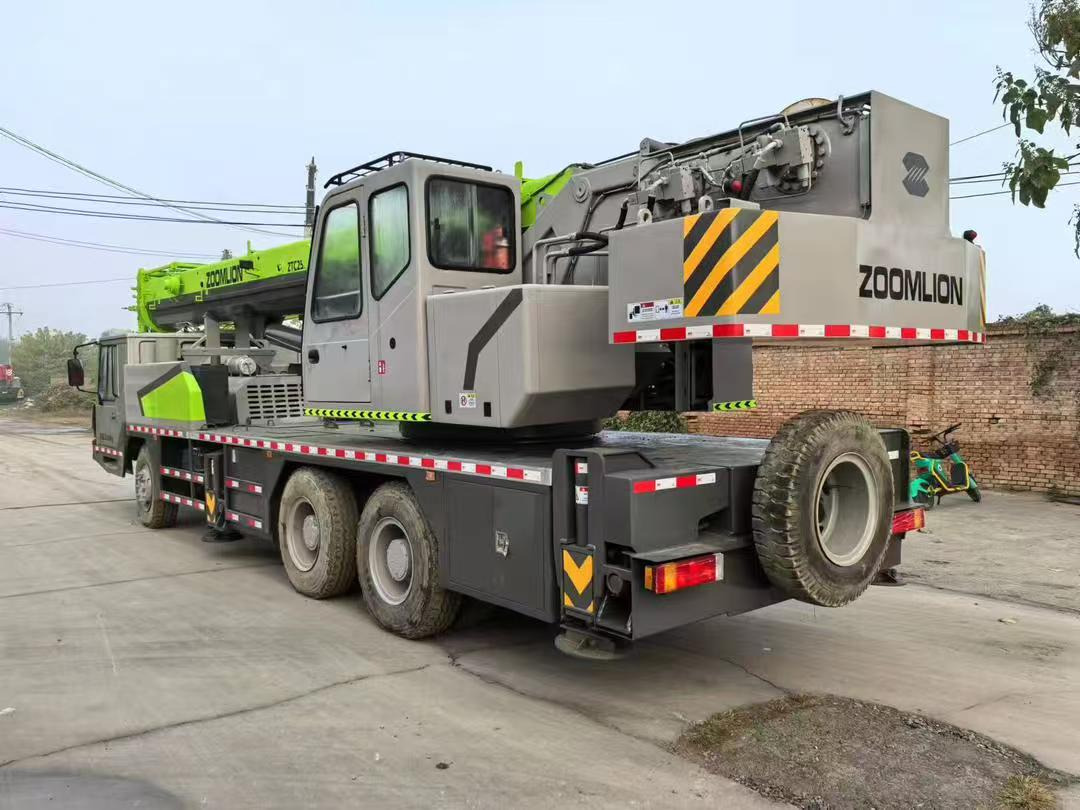 ZOOMLION ZTC250 - موبايل كرين: صورة 4 ZOOMLION ZTC250 - موبايل كرين: صورة 4
